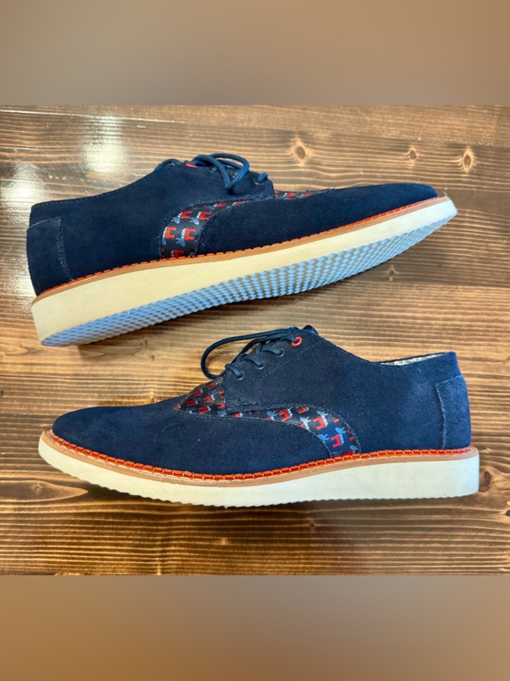 RARE Toms Navy Suede Get Out‎ & Vote Derby Shoes with Donkey Detail Size 9